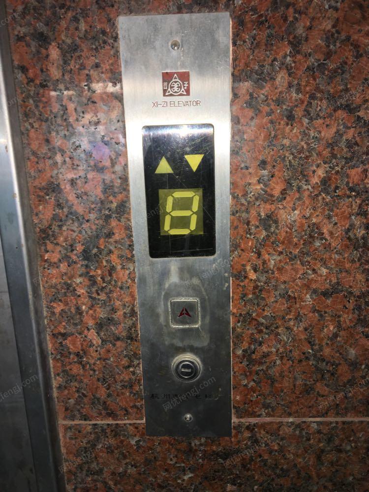 二手载货电梯回收