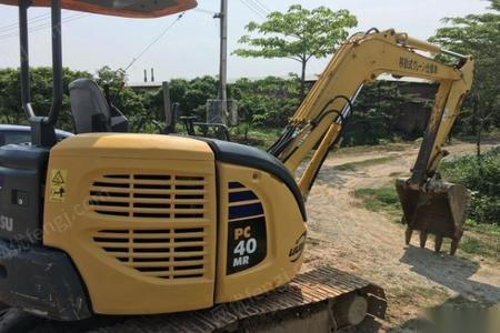 转让库存小松40MR-2挖掘机