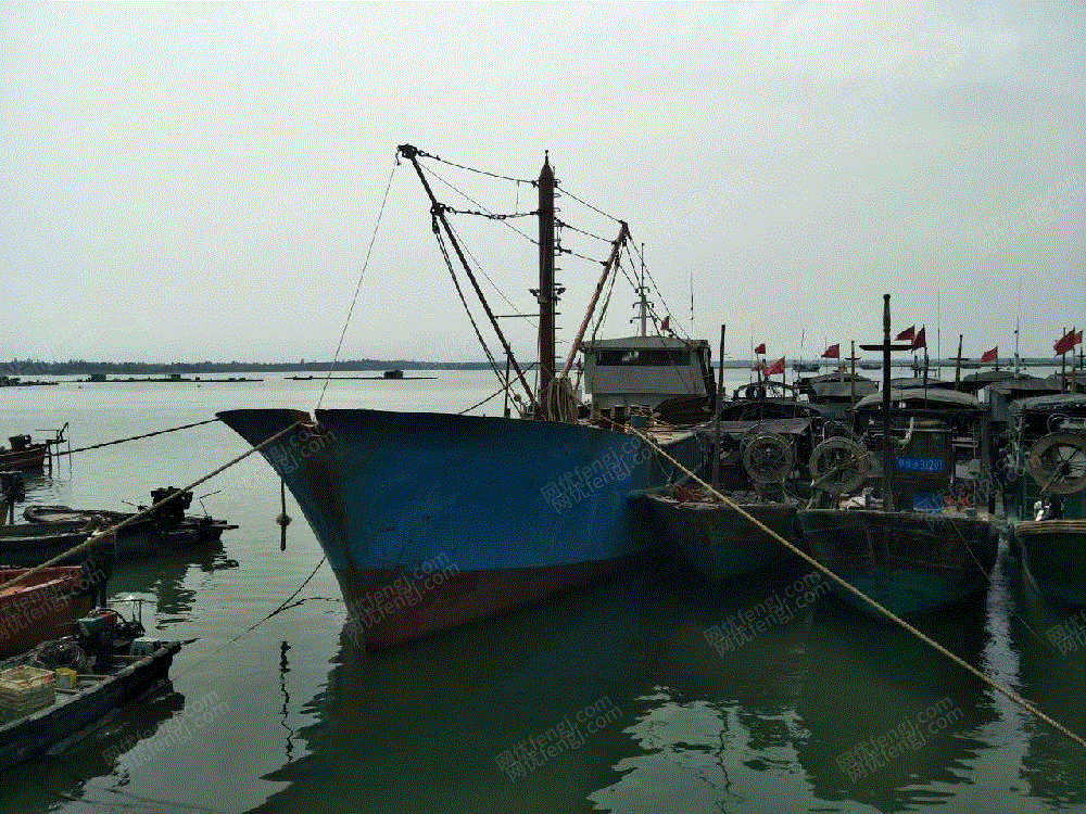 出售大型铁壳渔船