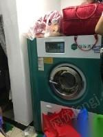 低价变卖干洗店全套设备，包装机，消du柜，收银等