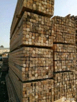出售木方如图规格4*8*3.5米 大概300根自取
