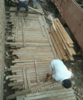 回收 旧桥梁板，旧竹胶板，旧方木，旧模板等建筑木材