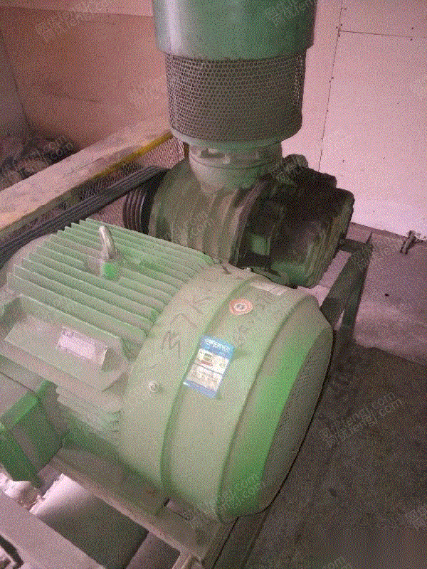 二手羅茨鼓風(fēng)機(jī)回收