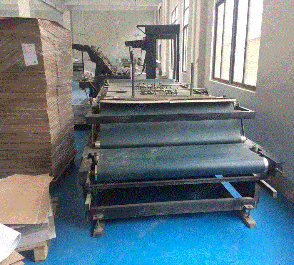 2014年浙江省瑞安市固德1450半自动裱纸机!出售