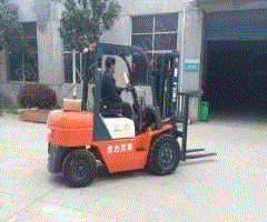 二手叉车出售