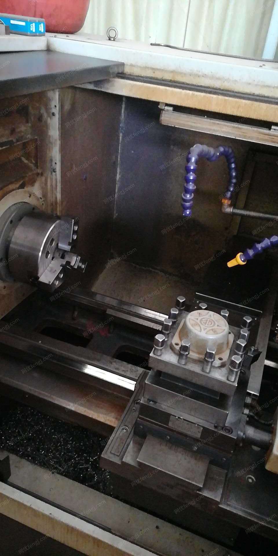 金属制品厂处理广东cnc-40t数控平轨车床，广东四号炮塔铣床各1台