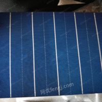 高价回收光伏组件、太阳能电池片。硅片硅料