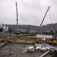 湖北武汉二手钢构一手货源，出售，高七米五。宽54米。长150米