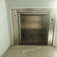 低价出售七成新货用2层电梯，规格98*80*120 10000元