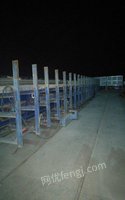 各种型号箱梁模板，墩柱模板，龙门吊，架桥机低价出售