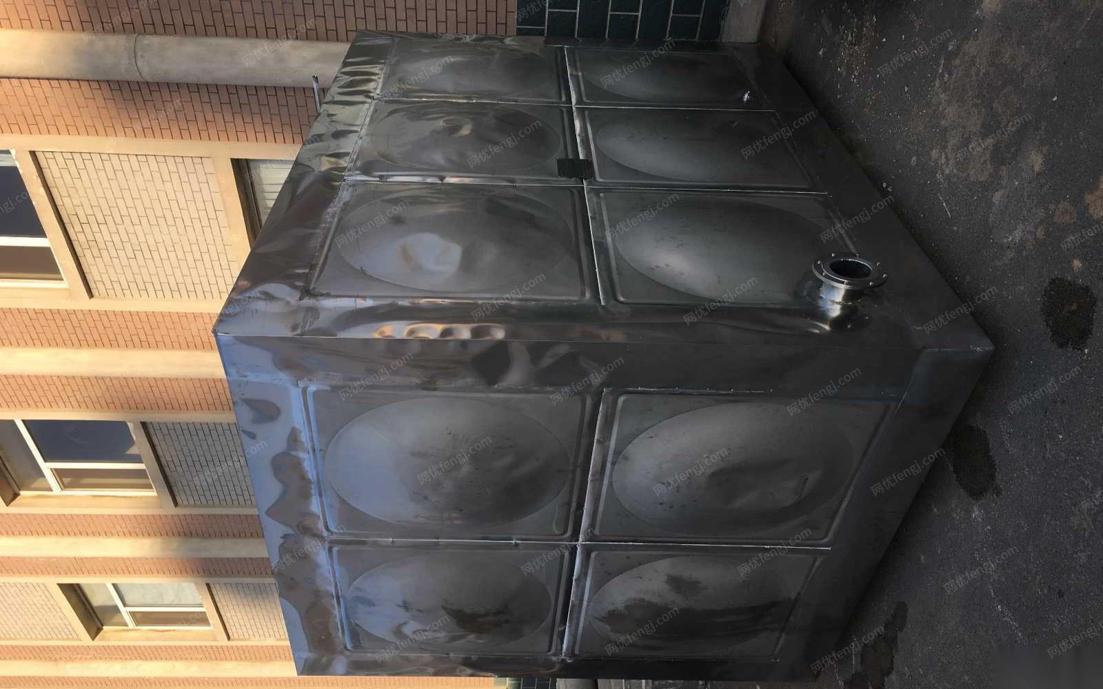 一个全新闲置304不锈钢保温水箱转让 30000元 高2米，长2米，宽2米