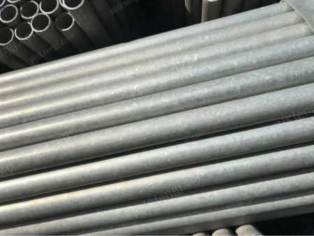 转卖4分,6分镀锌管,4米,6米,9米,4千吨左右