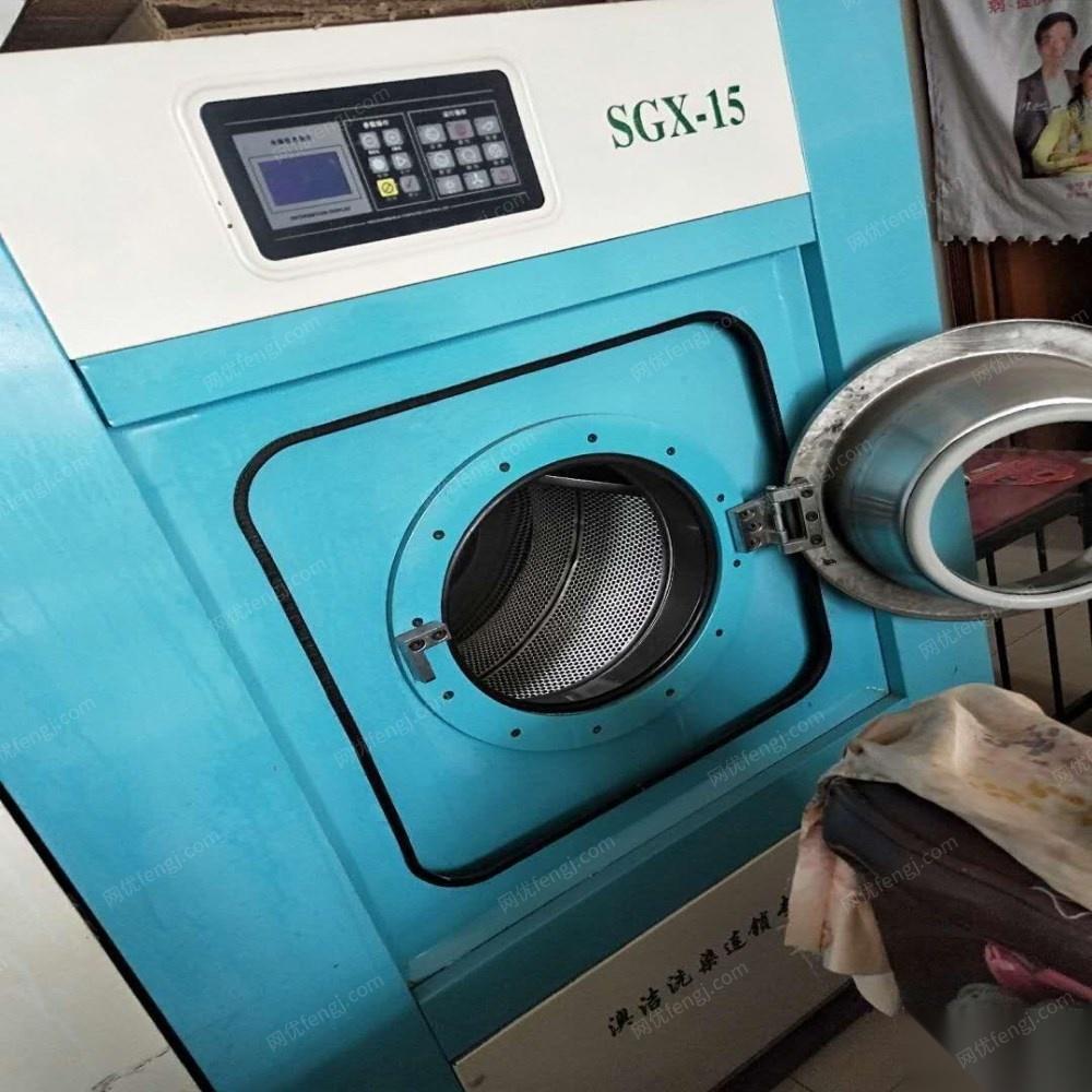一套九成新干洗设备低价出售 ￥15000