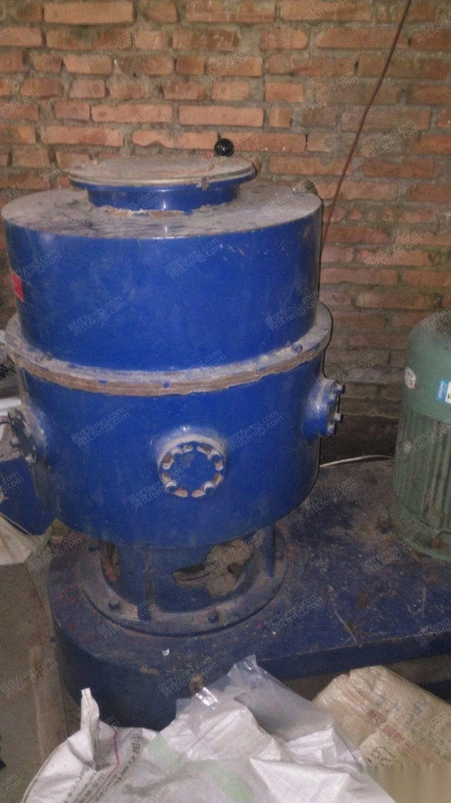 粉碎機(jī)團(tuán)粒機(jī)造粒機(jī)出售 二手造粒設(shè)備價(jià)格