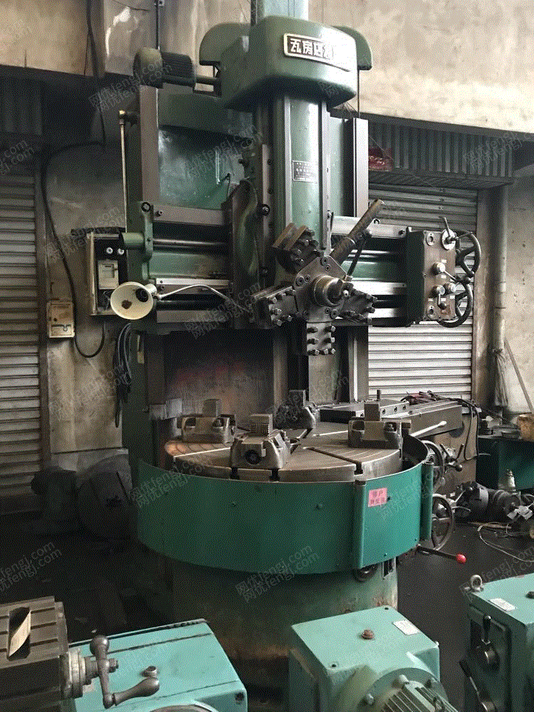 25米瓦房店机床厂单柱立式车床c512a 直径1250mm出售