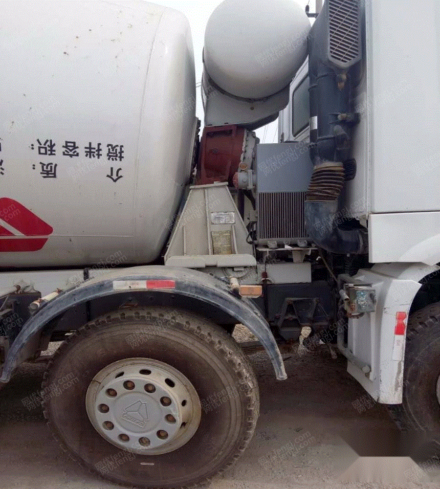 急售二手豪沃搅拌车20方前四后八全手续