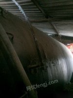 山东济南40吨食用油罐，4㎜钢板。出售八成新
