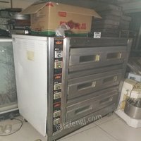 食品加工设备出售，三层烤箱一个，单层烤箱两个，面条机和面机打蛋机