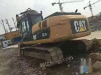 内蒙古呼伦贝尔卡特323D挖机二手出售速度快无暗病，原车链条板.