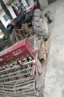 东方红40拖拉机出售，带旋耕机和播种机