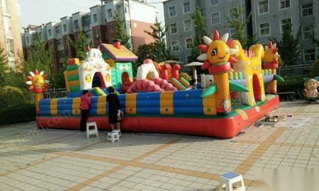 怎样快速收充气城堡 gather-201855131699738875619420-55654tci12-g.jpg!300small