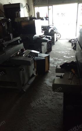 转让正常加工线切割机床4台,穿孔机一台