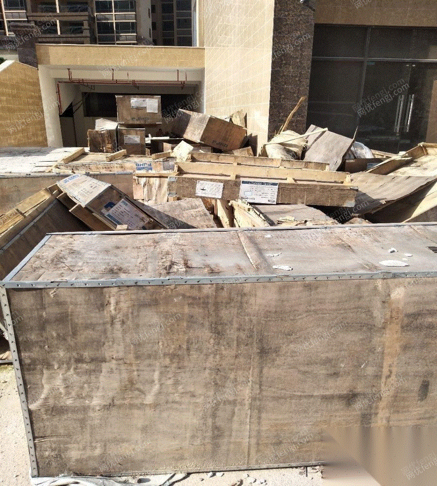 旧木质包装箱转让