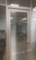 办公室，玻璃隔断