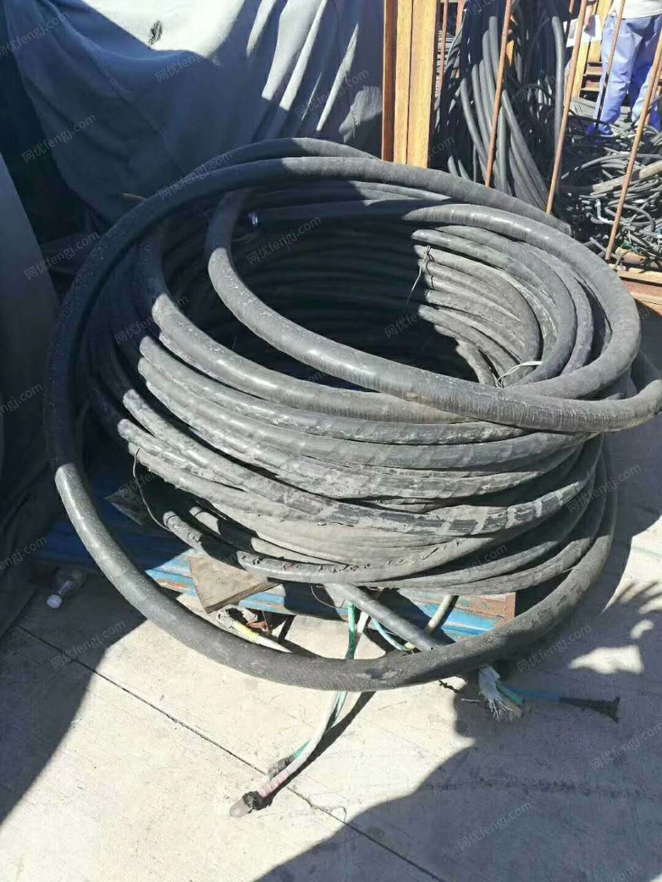 出售电缆现货30吨