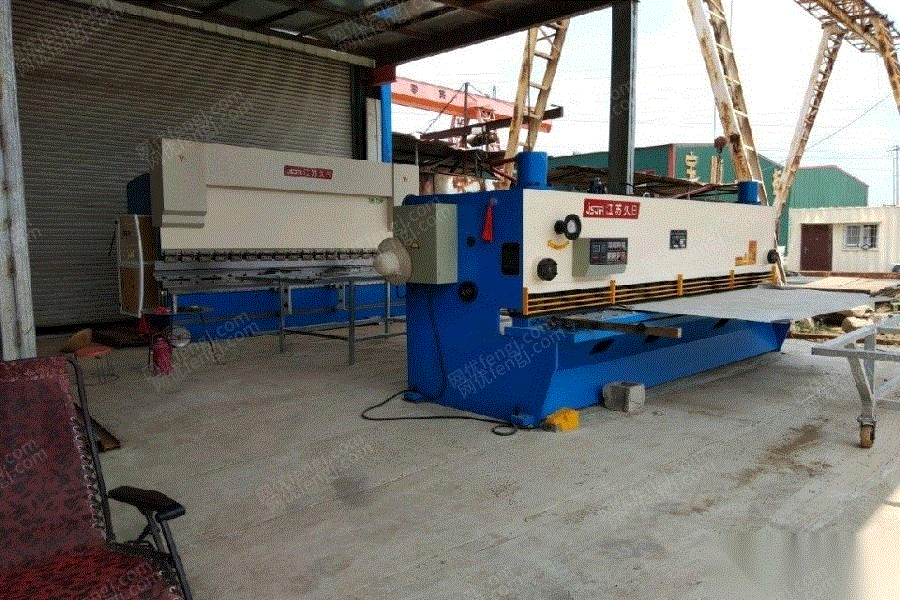 数控折弯机,德国最先进技术出售