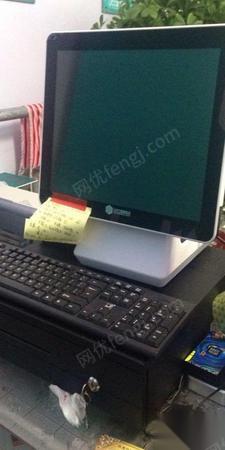 因个人原因.转让干洗店全套设备