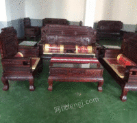 酸枝木沙发8件套出售，2个单人位，2个角机，1个茶几，1个电视柜，1个小炕桌