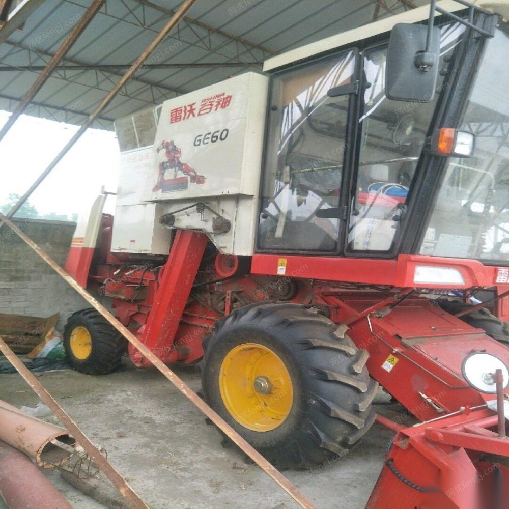 农用车雷沃GE60收割机出售