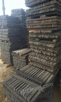 北京回收钢管扣件油托脚手架木板各种废钢材