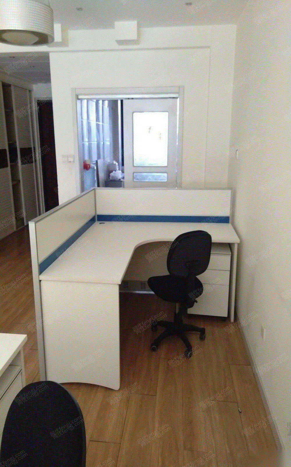 大量库存积压办公桌椅全套办公家具低价处理 其他库存物资价格