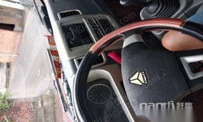 供应1台中国重汽豪沃统帅4米2高栏货车 辽宁本