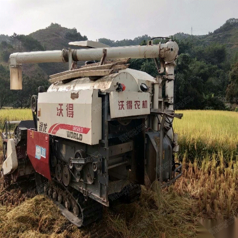 国产沃得水稻收割机出售