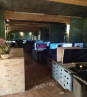 网吧全套正件设备电脑转让63台电脑，63套桌子，四台空调，