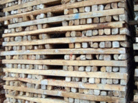 长期高价回收木方模板 