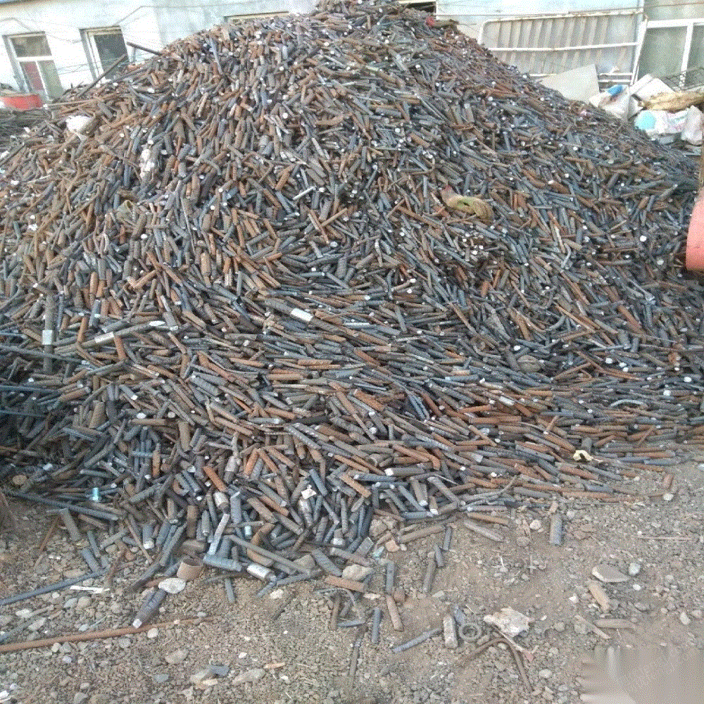 回收废铁,废钢筋,回收气割渣子收废铜.