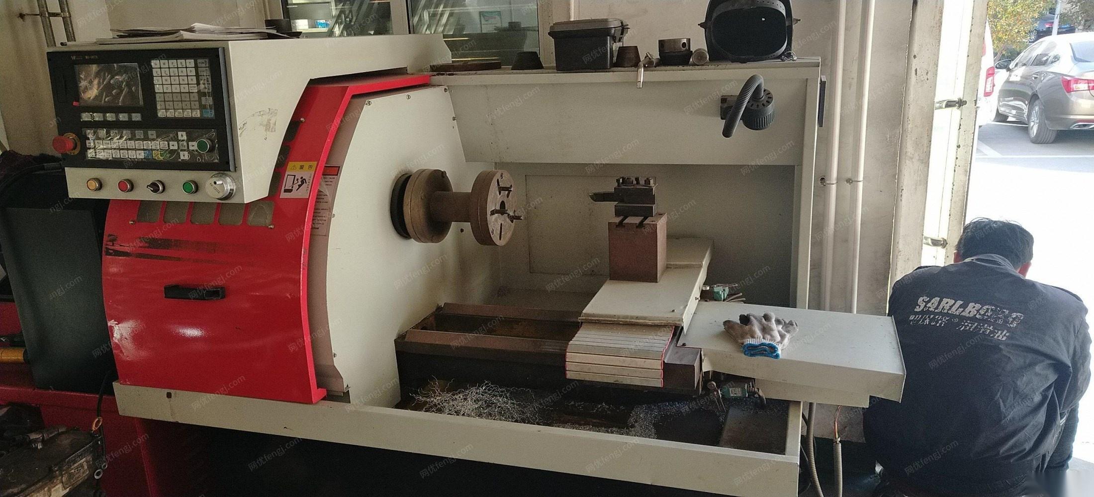 宁夏银川轮毂拉丝数控机床一台，轮毂变形校正仪一台，轮毂烤箱一台低价出售 13000元