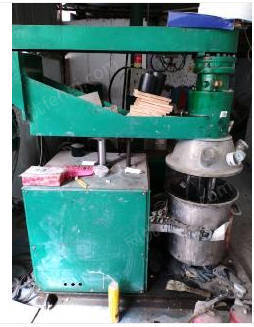 广东东莞出售行星搅拌机，压滤机，50升不锈钢罐子，油槽  16000元