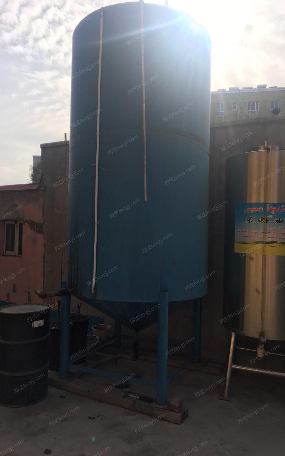 新疆博尔塔拉蒙古自治州食用油储存罐出售