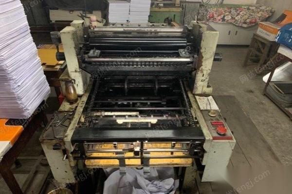 辽宁鞍山  营业中印刷厂整体设备便宜打包出售 8万元