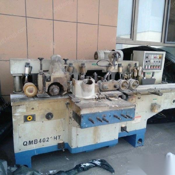 新疆乌鲁木齐出售1台闲置木工机械1台四面刨 。 出售价45000元 3台刨锯机  1台多片锯.看货议价.