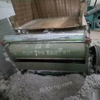 广西南宁因现在工作的地方要拆迁，棉花脱籽机,弹花机和缝纫机 打包价15000元 可单卖.