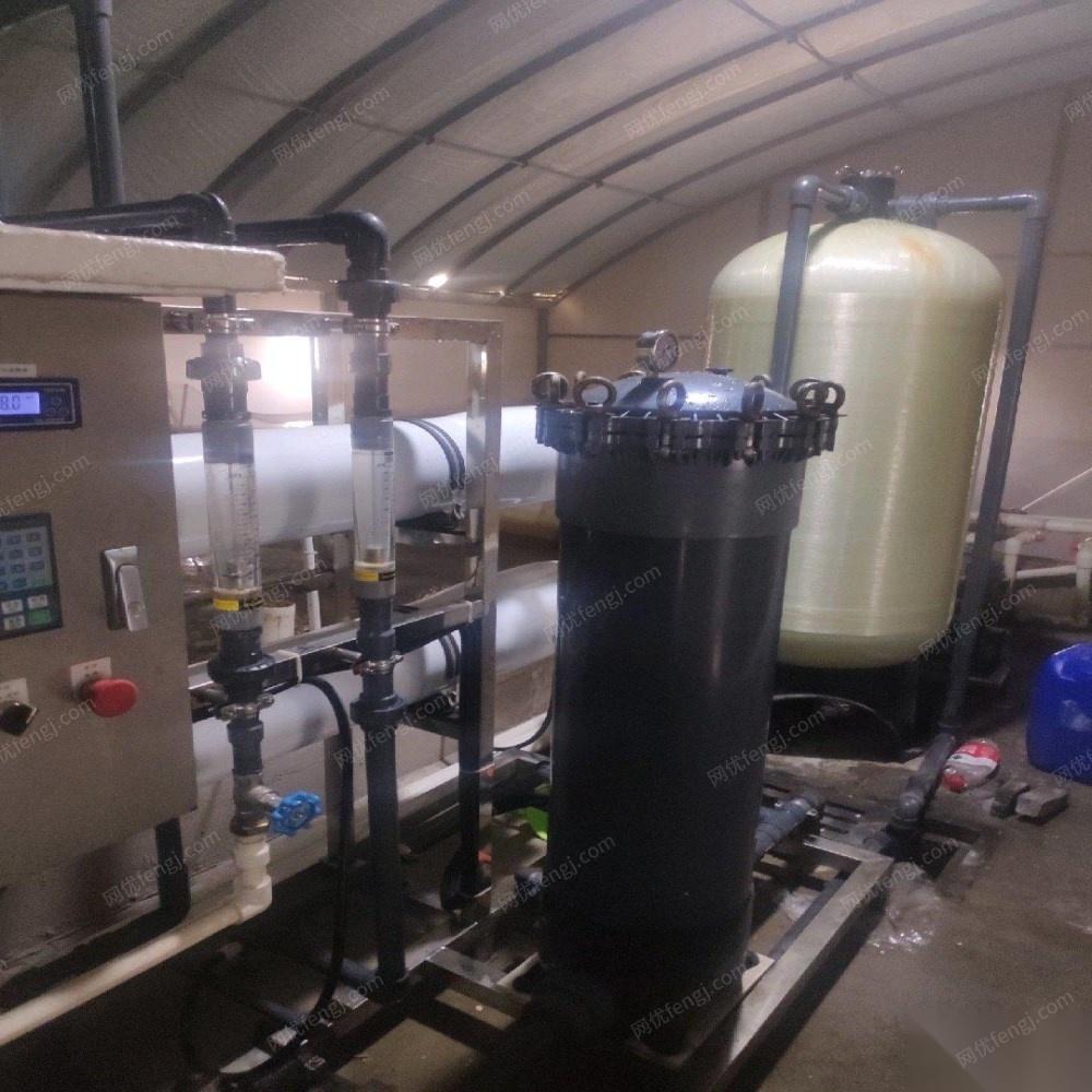 天津河北区在位出售九成新纯净水机一套 出水量五吨 
