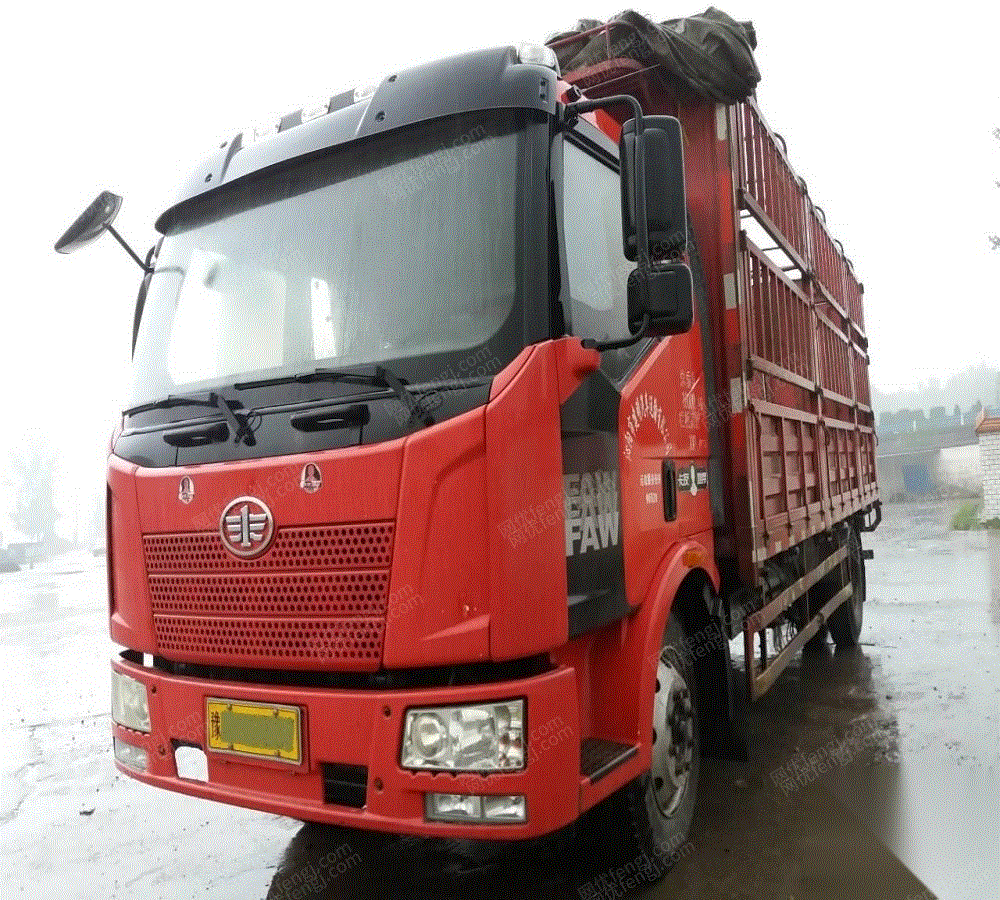 解放j6-6.8米高栏货车