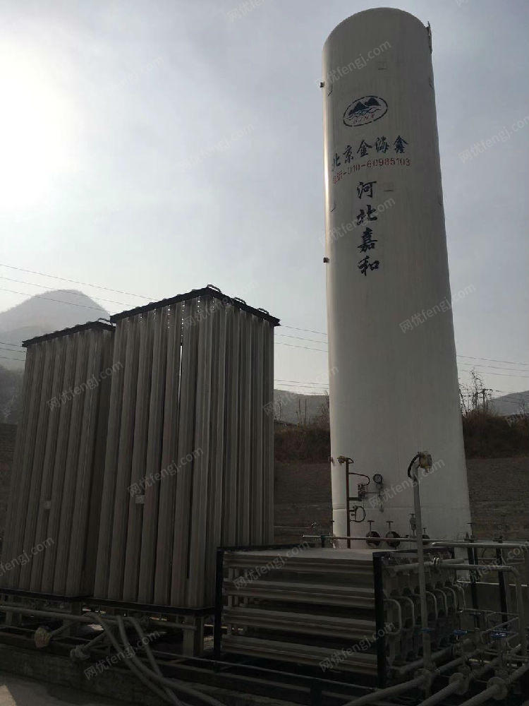 河北石家庄出售1台立式LNG储罐，汽化器，调压设备