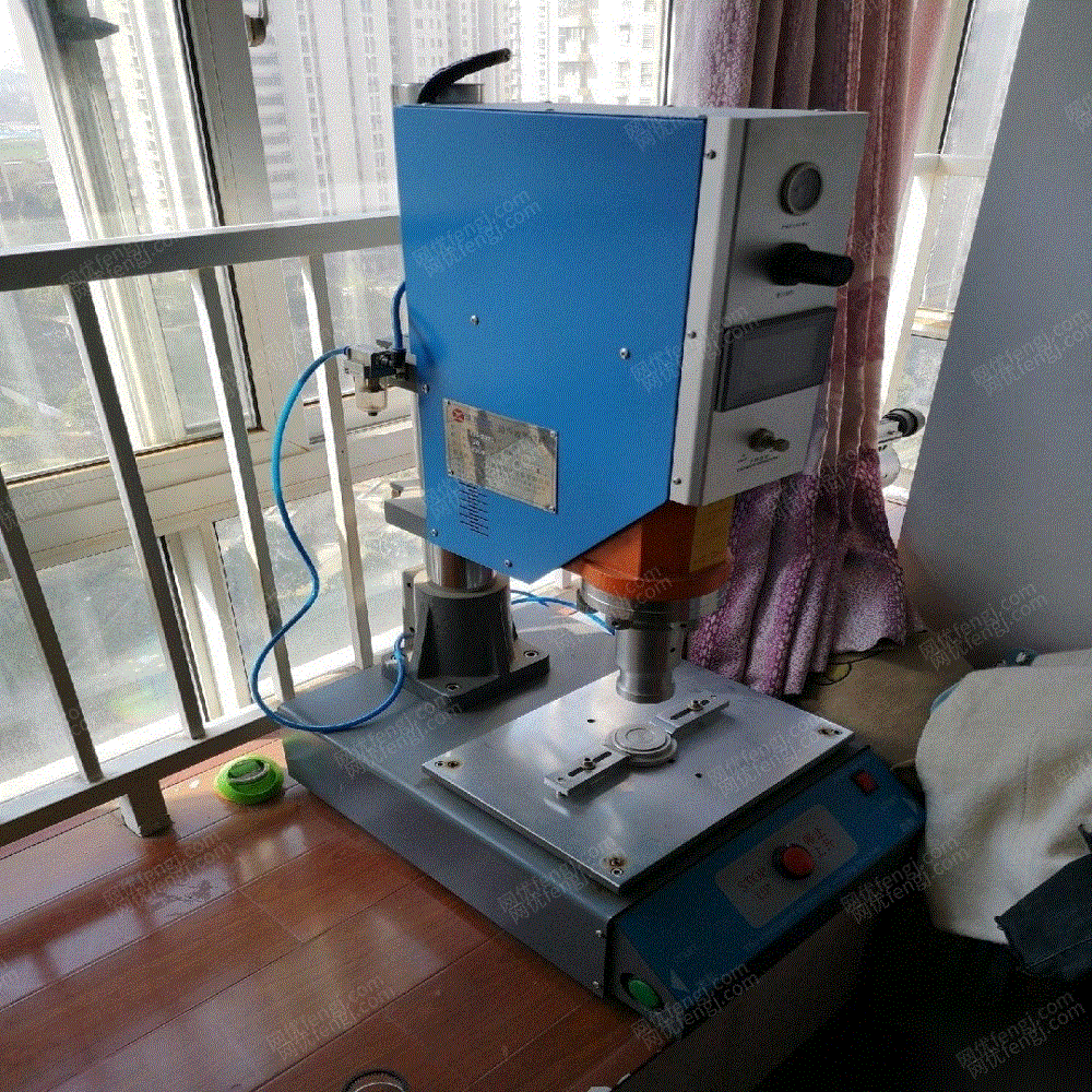 转让九五新超声波塑料熔接机焊接机模压机